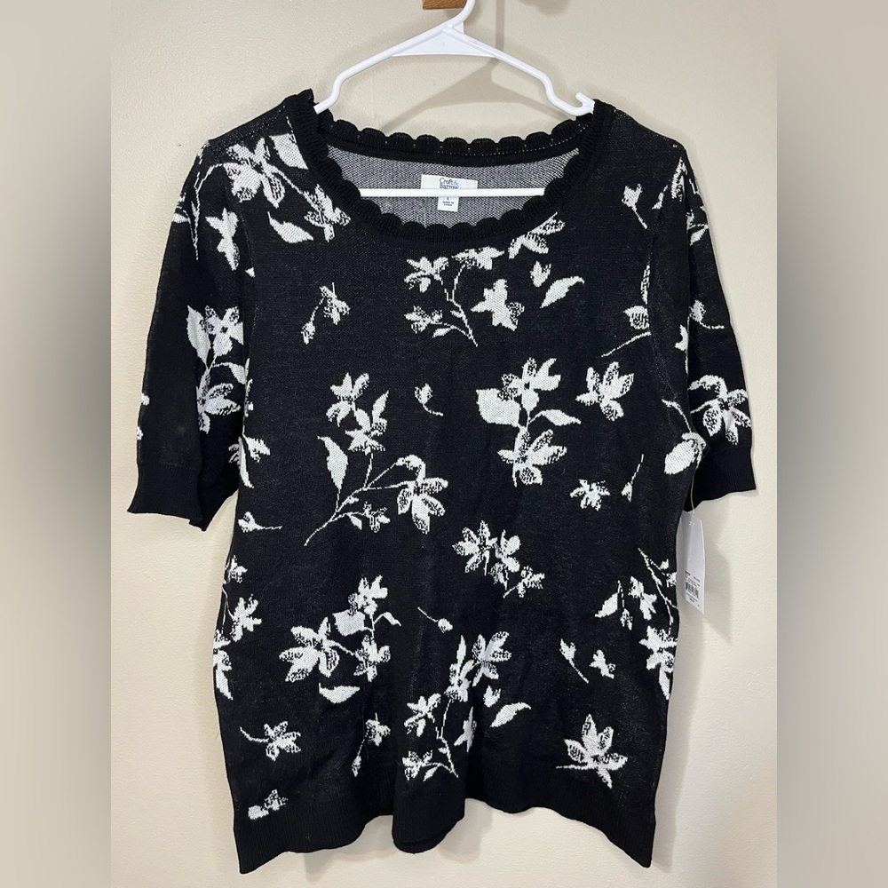 Croft & Barrow NWT Black and White Floral Print Sweater Size L